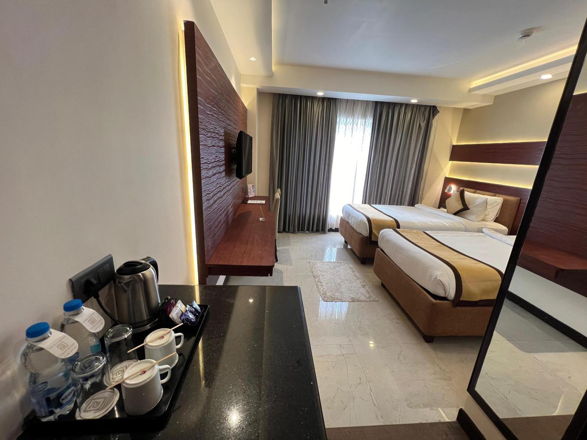 Hotel Golden Retreat Baharampur Exterior foto